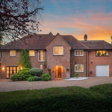 Hotel Westleigh Ashtead Esterno foto