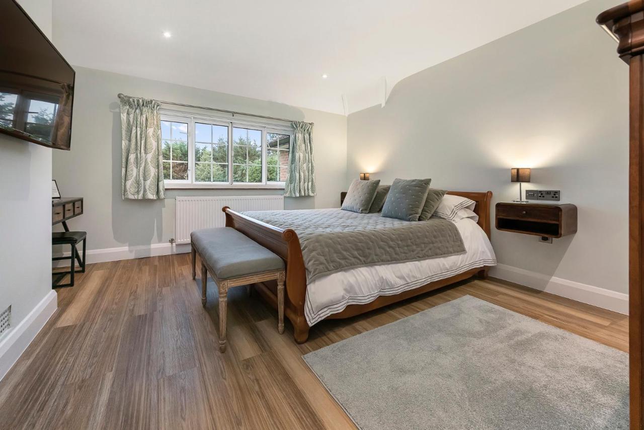 Hotel Westleigh Ashtead Esterno foto