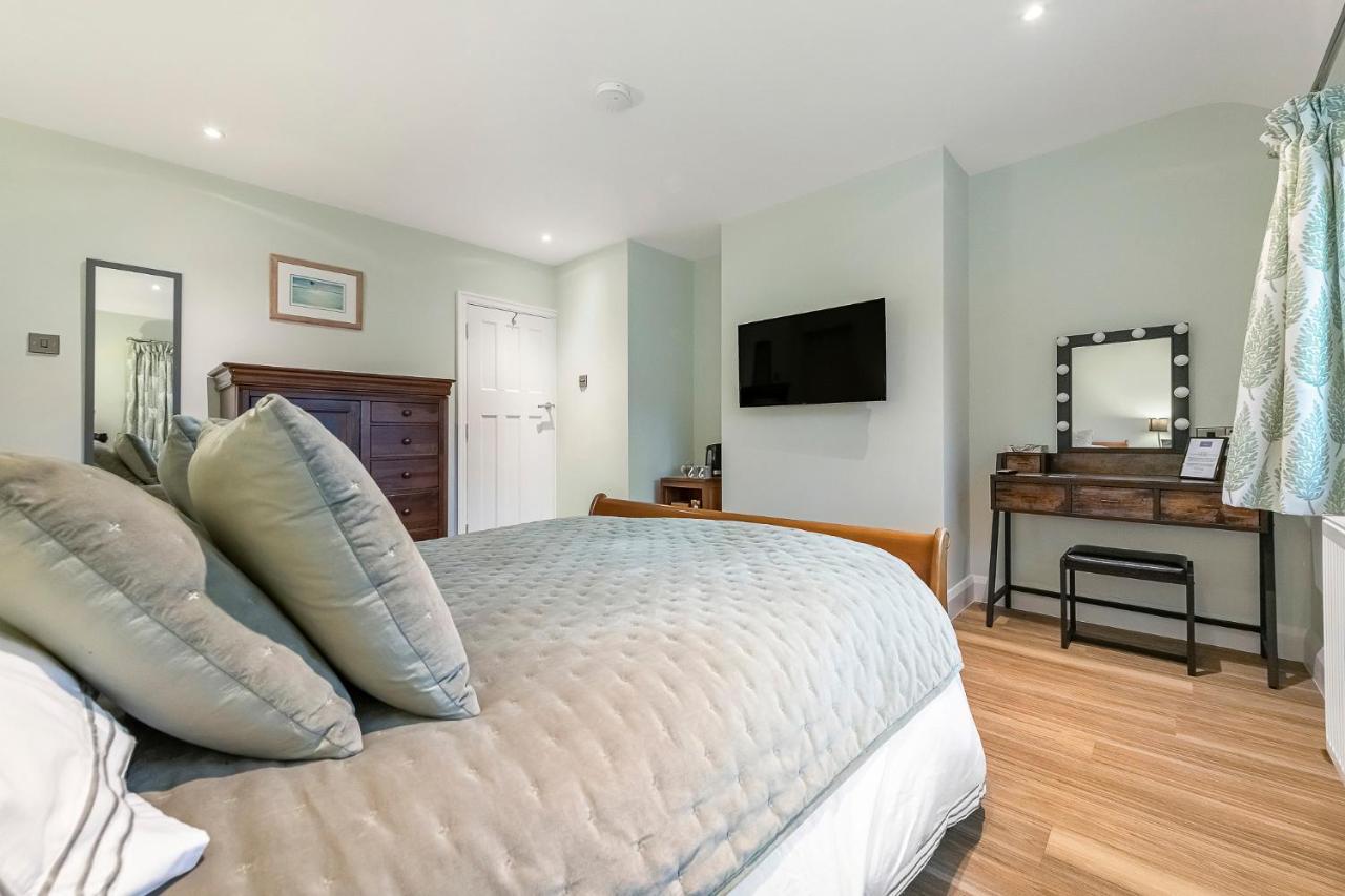 Hotel Westleigh Ashtead Esterno foto
