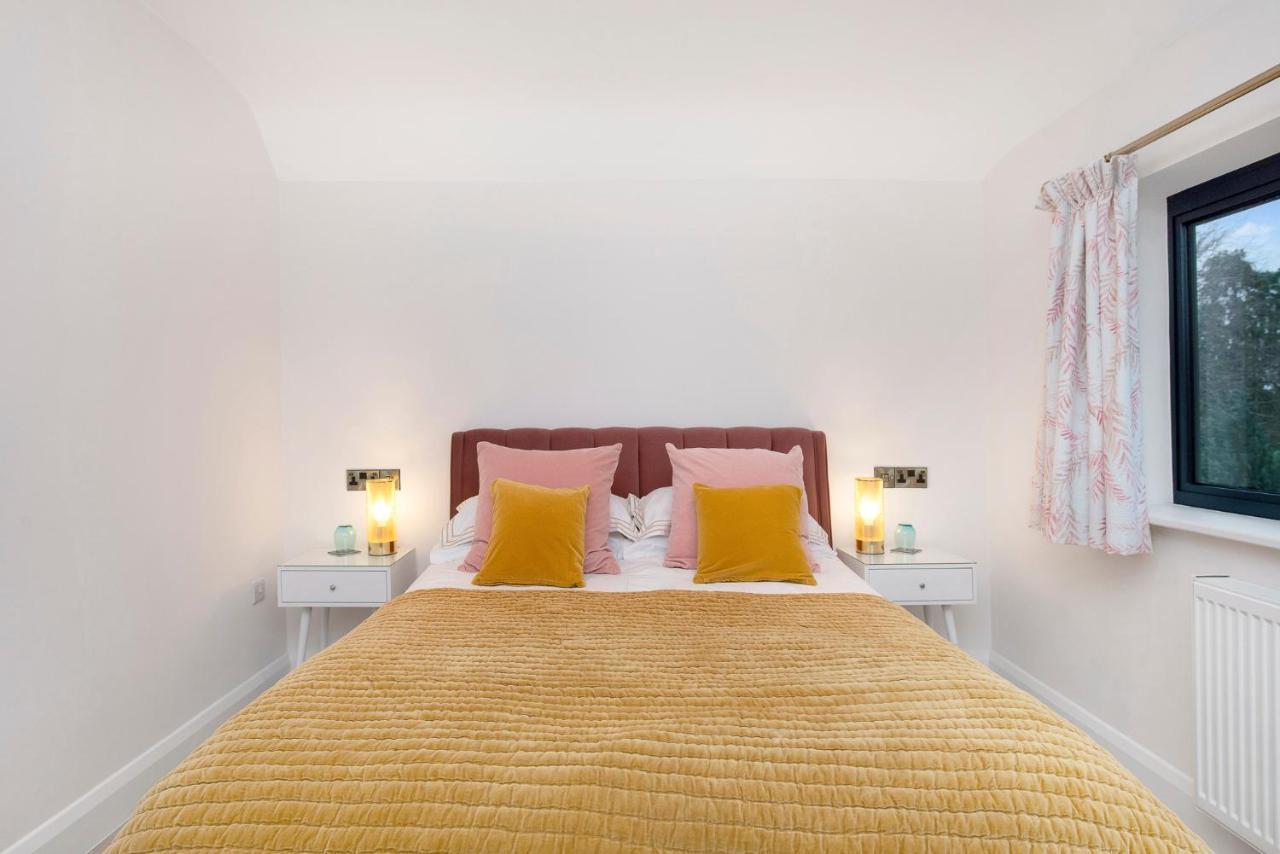 Hotel Westleigh Ashtead Esterno foto