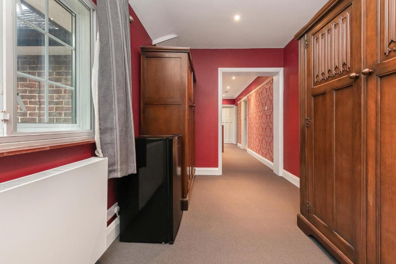 Hotel Westleigh Ashtead Esterno foto