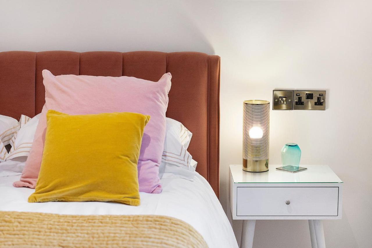 Hotel Westleigh Ashtead Esterno foto