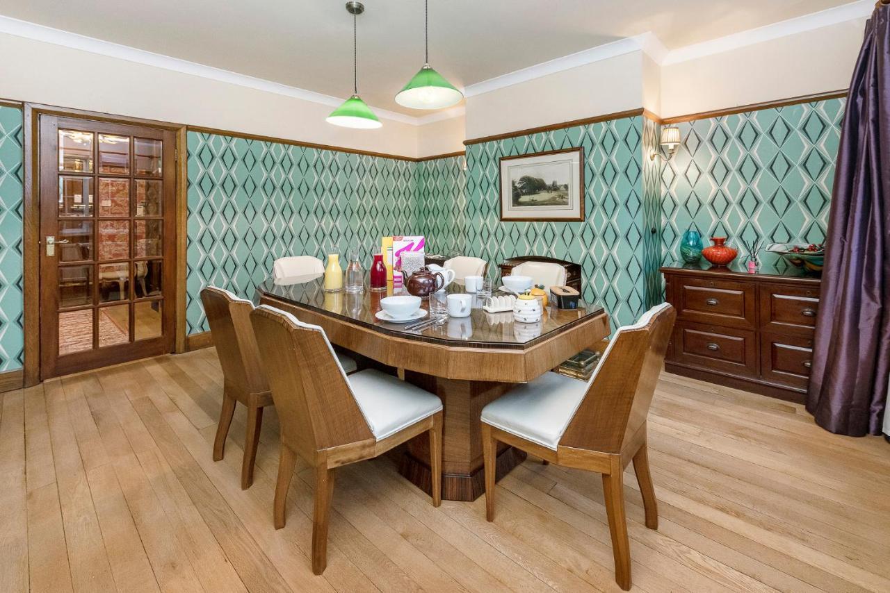Hotel Westleigh Ashtead Esterno foto