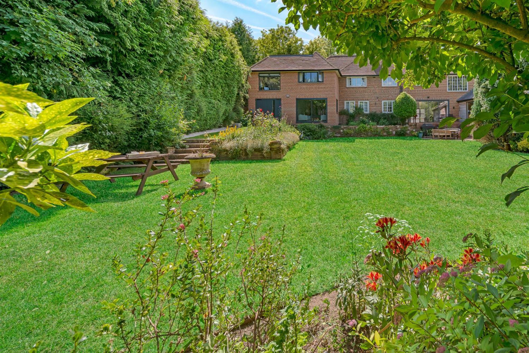 Hotel Westleigh Ashtead Esterno foto